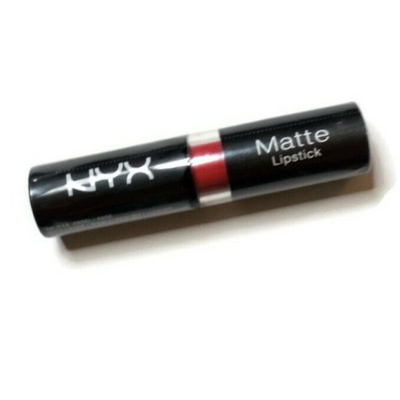 New NYX Matte Lipstick Angel MLS13 ~ Full Size 4.5 - Picture 2 of 2
